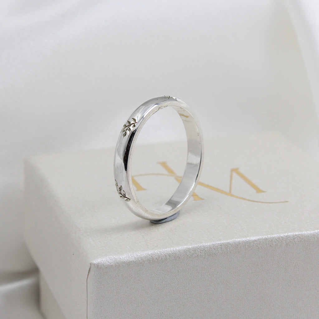 Foliage ring | Hannah McDanielson Jewellery - Sterling silver hand engraved foliage ring